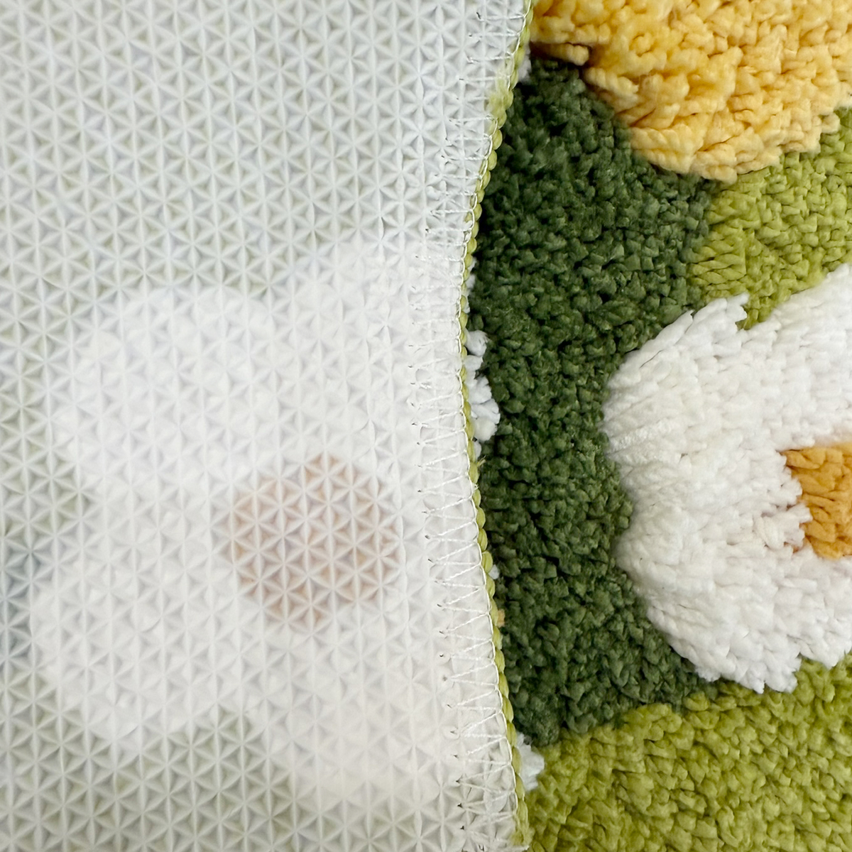 Green Meadow Daisy Tufted Rug, - Maranta Prayer Plant ulasan dan harga